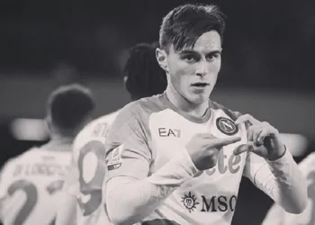 Bir dönem Fenerbahçe forması giyen Eljif Elmas’tan depremzedelere destek