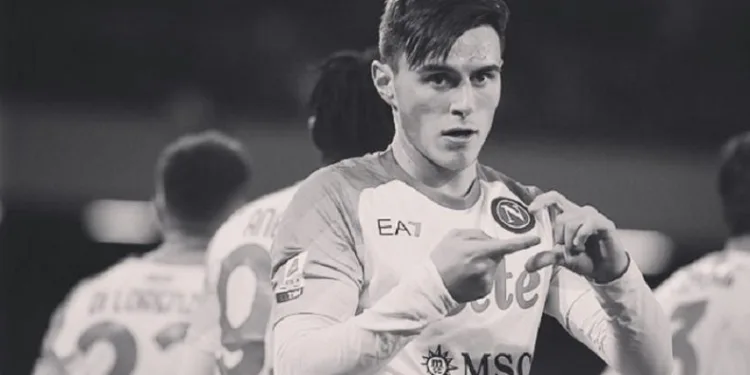 Bir dönem Fenerbahçe forması giyen Eljif Elmas’tan depremzedelere destek