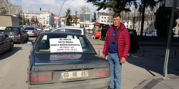 Otomobilini depremzedeler için sattı