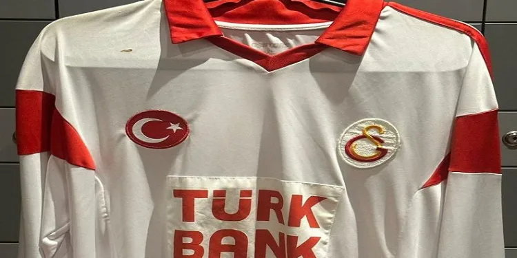 Prekazi’nin forması, depremzedeler için 210 bin TL’ye satıldı