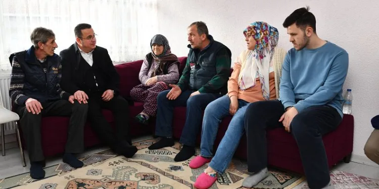 Başkan Kanar’dan Kara ailesine taziye ziyareti