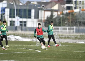 Bursaspor’da hazırlıklar devam ediyor