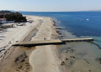Çanakkale’de deniz 20 metre çekildi