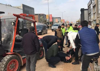 Bursa’da forkliftin çarptığı yaya yaralandı