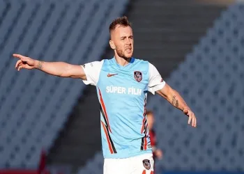 Beşiktaş, Alexandru Maxim’i kiralık olarak kadrosuna kattı