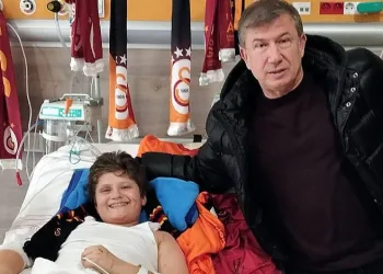 Tanju Çolak, depremzede Cihan Emir Parlak ile bir araya geldi