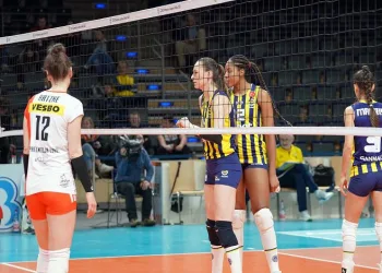 Fenerbahçe Opet, CEV Şampiyonlar Ligi’nde play-off etabına yükseldi