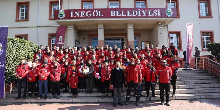 İNDAK’ın kahramanları gözyaşlarıyla karşılandı