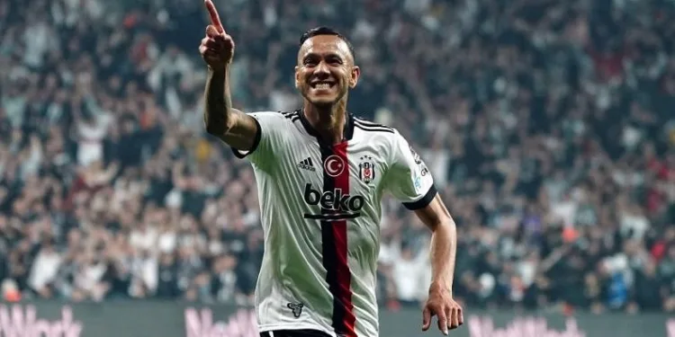 Josef de Souza, sosyal medyadan canlı yayın yapacağını açıkladı