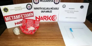 Mudanya’da uyuşturucu bulunduran 2 kişi yakalandı