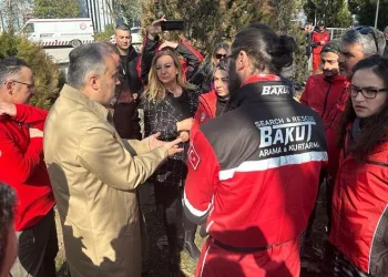 Başkan Aktaş deprem kahramanlarını karşıladı