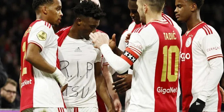 Ajaxlı oyuncu Kudus golünü attı, depremde hayatını kaybeden Christian Atsu’yu andı