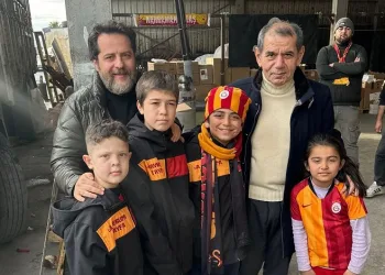 Galatasaray Başkanı Özbek afet bölgelerini ziyaret etti