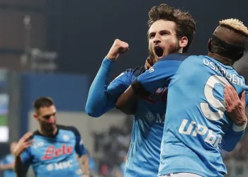 Osimhen ve Kvaratskhelia Napoli’yi sırtlıyor