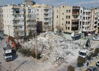 Şanlıurfa’da enkaz kaldırma çalışmaları sürüyor