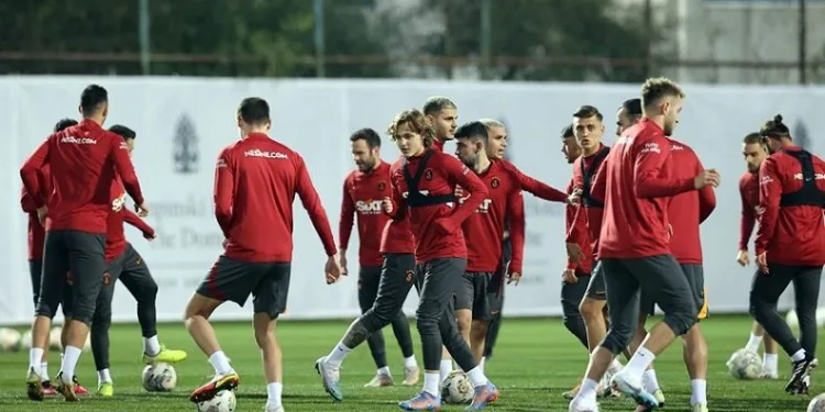 Galatasaray, hazırlıklarına devam etti