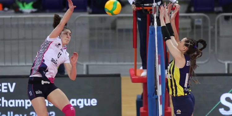 CEV Şampiyonlar Ligi: Grupa Azoty Chemik Police: 2 – Fenerbahçe Opet: 3