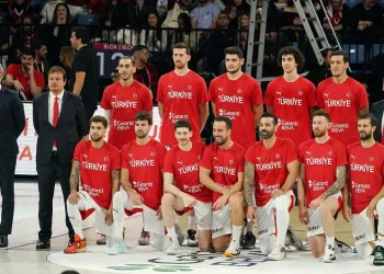 12 Dev Adam Bursa’da. Gelirler depremzedelere bağışlanacak