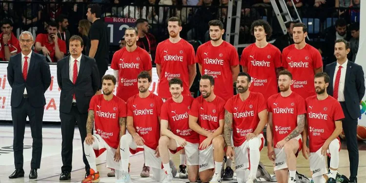 12 Dev Adam Bursa’da. Gelirler depremzedelere bağışlanacak