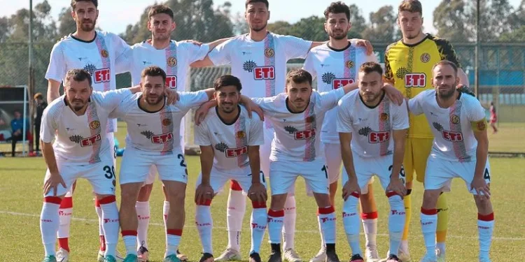 Eskişehirspor kamp programının son maçına çıkıyor