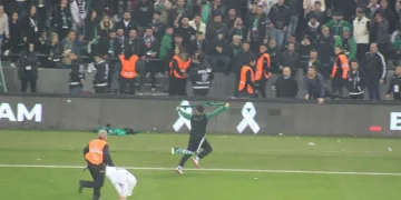 Özür diledi…..