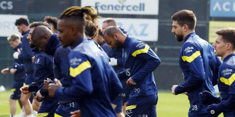 Fenerbahçe, Konyaspor maçı hazırlıklarına devam etti