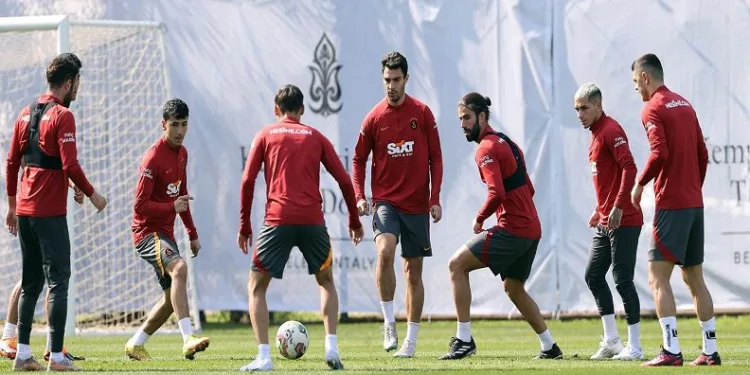Galatasaray hazırlıklarını sürdürdü