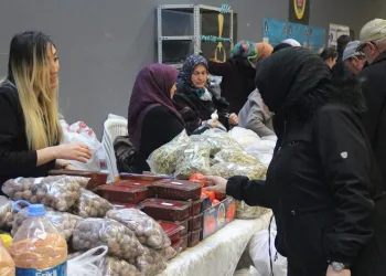 Kütahya’da depremzedeler yararına kermes