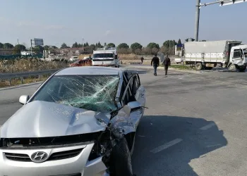 Depremzede aile Manisa’da kaza yaptı
