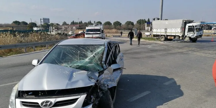 Depremzede aile Manisa’da kaza yaptı