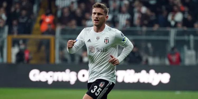 Beşiktaş’ta 17’lik Semih, ilk kez forma giydi