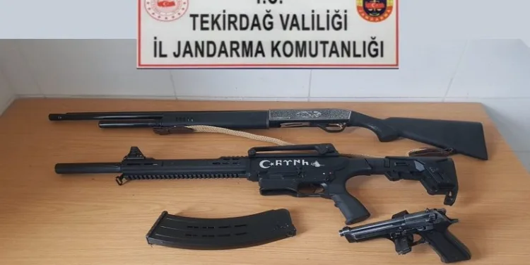 Jandarmanın uygulamasında silah ele geçirildi