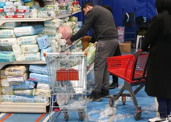 Dayanışma Marketi yardımları depremzedelerle buluşturuyor