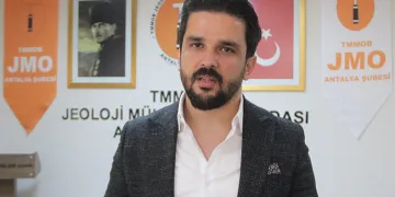 “‘Deprem öldürmez, bina öldürür’ söylemi eksik”