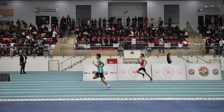 Osmangazi Atletizm Salonu’nda gençlik rüzgarı