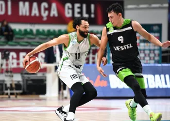Manisa BBSK 82-76 TOFAŞ