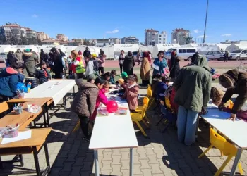 Çadır kentlerde psikososyal eğitimler başladı