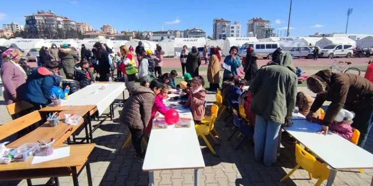 Çadır kentlerde psikososyal eğitimler başladı