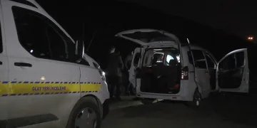 “Dur” ihtarına uymadı, polis memuruna çarpıp ağır yaraladı