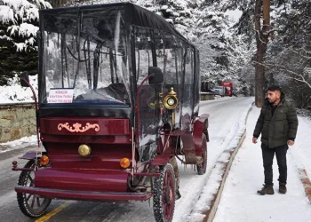 Abant’ın tadını elektrikli faytonla çıkardılar