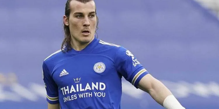 Çağlar Söyüncü, Leicester’da Türkiye için yardım topladı