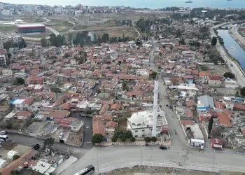 Meydan Mahallesi depremden etkilenenleri ağırlıyor