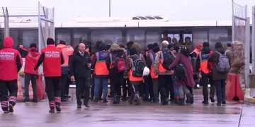 Arama kurtarma ekibi deprem bölgesine gitti