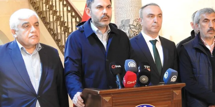 ‘Cumhuriyet tarihinin en büyük afet konut seferberliği başladı’