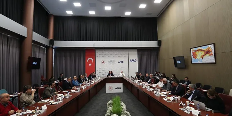Bilim insanları AFAD Kriz Merkezi’nde