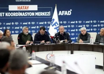 Riskli binalar belirlenen alanlara taşınacak