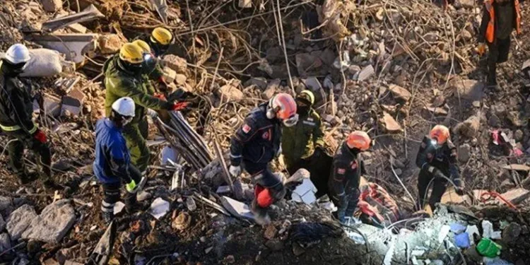 “Ortalama 4 dakikada bir artçı sarsıntı yaşanıyor”