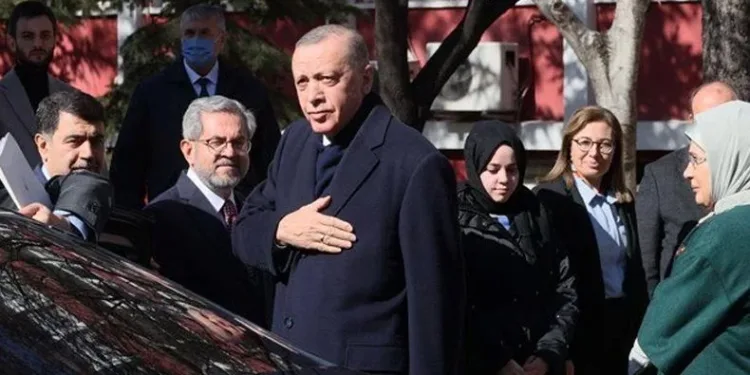 Erdoğan, Aleyna Ölmez’i ziyaret etti