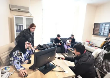 “Çatılara bile devrilir korkusuyla sığınamıyorduk”