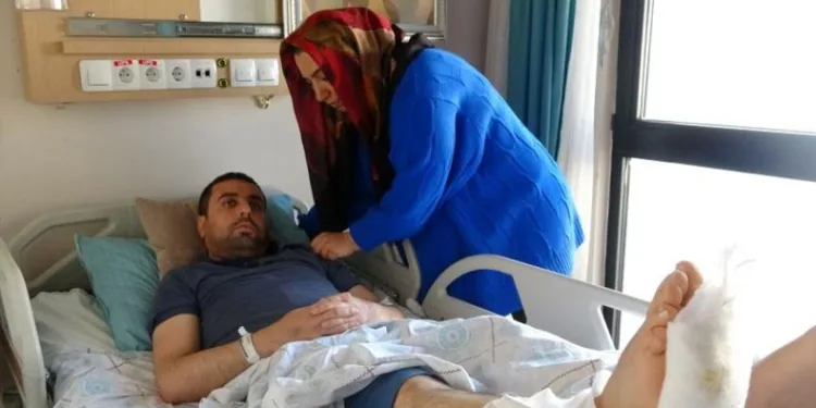 İkinci kattan atladı, kurtuldu